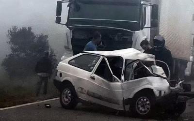 Batida entre carro e caminh�o deixa motorista gravemente ferido na MG-290, entre Pouso Alegre e Borda da Mata