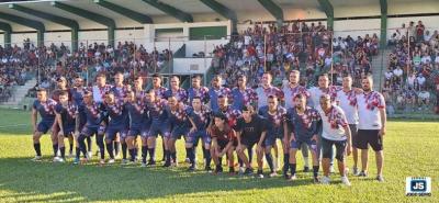 Jogo entre Fal�ncia FC e Palestra It�lia leva cerca de mil torcedores ao est�dio de Guaxup�