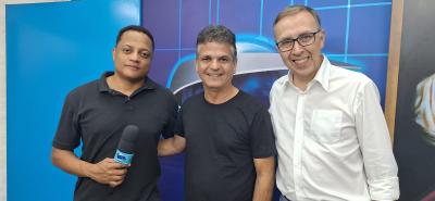 TV Sul divulga feitos do deputado Luizinho em Guaxup� via parcerias com o prefeito Jarbinhas e o vereador Carl�o, do Jornal JOGO S�RIO 