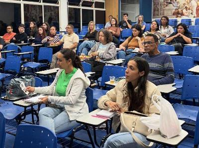 UNIFEG inicia curso de ChatGPT para MEIs e incentiva inova��o entre empreendedores de Guaxup�