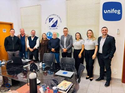 FUNDEG e Banco Cresol iniciam di�logo para parceria estrat�gica em prol da educa��o e do desenvolvimento regional