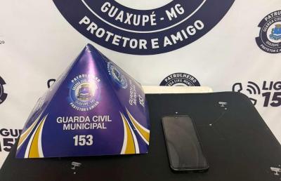 GCM recupera celular furtado em unidade de sa�de de Guaxup� e prende o autor