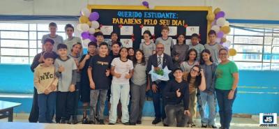 Palestra na Escola Major Luiz Zerbini destaca a import�ncia do jornalismo e da pol�tica para a sociedade 