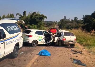 Guaxupeana fica ferida em violenta colis�o com tr�s mortos entre Paragua�u e Alfenas