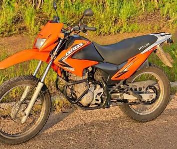 Motocicleta furtada no Parque da Figueira � localizada em terreno do Ouro Verde